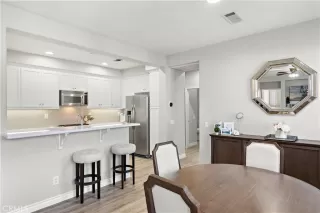 Photo #5: OC23189196 Listing 