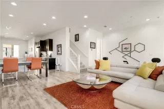 Photo #1: OC23189253 Listing