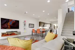 Photo #2: OC23189253 Listing