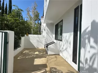 Photo #2: OC23189625 Listing 