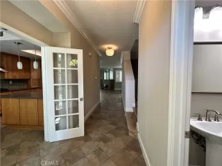 Photo #4: OC23189625 Listing 