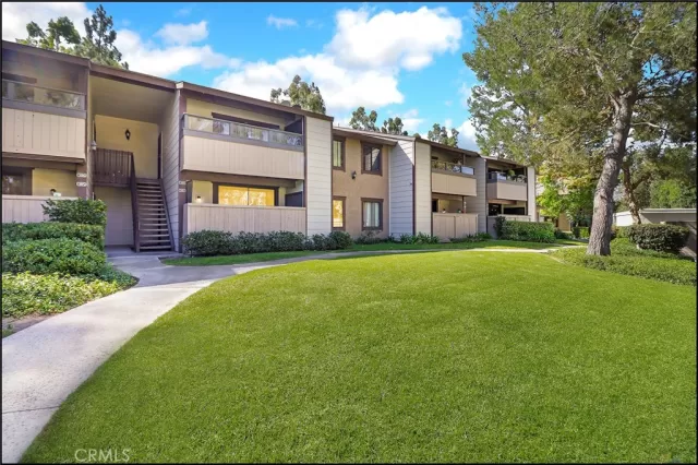 MLS: OC23189837 Condo For Sale