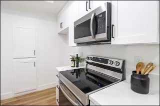 Photo #3: OC23189837 Listing 