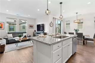 Photo #4: OC23189944 Listing