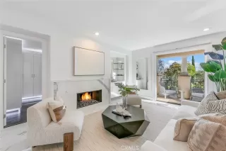 Photo #2: OC23190030 Listing 