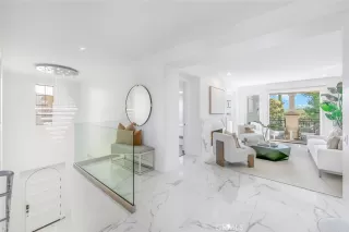 Photo #5: OC23190030 Listing 