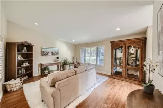 Photo #3: OC23190049 Listing