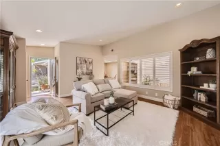 Photo #5: OC23190049 Listing