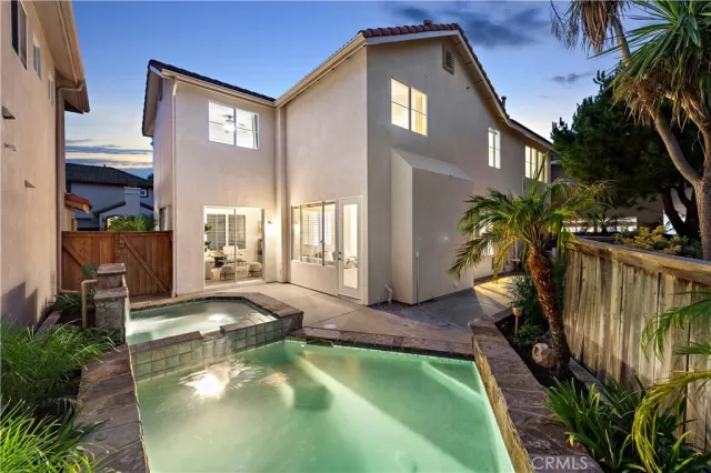 MLS: OC23190071 Condo For Sale