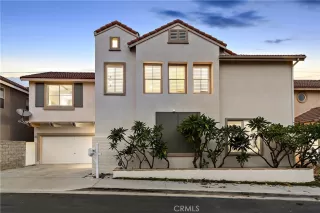 Photo #1: OC23190071 Listing 