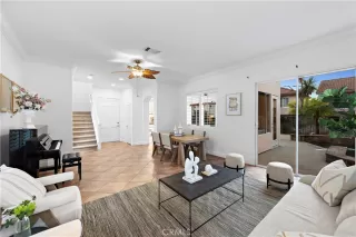 Photo #5: OC23190071 Listing 