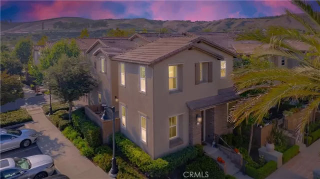 MLS: OC23190262 Condo For Sale