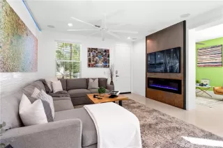 Photo #6: OC23190262 Listing 