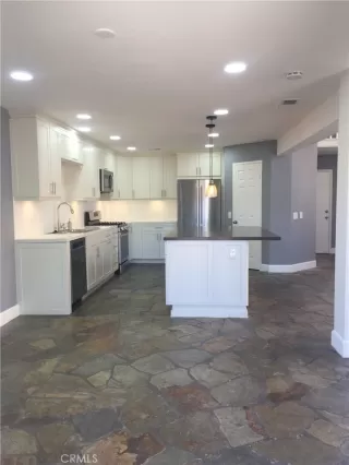 Photo #1: OC23190509 Listing 