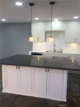 Photo #4: OC23190509 Listing 