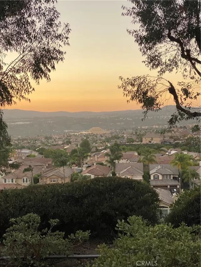 MLS: OC23190753 Condo For Sale