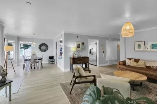 Photo #2: OC23190858 Listing 