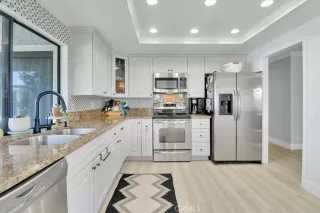 Photo #5: OC23190858 Listing 