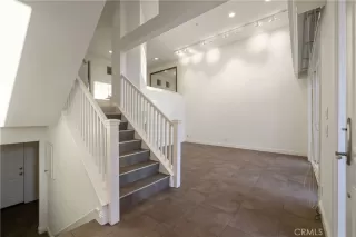 Photo #4: OC23190885 Listing