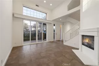 Photo #5: OC23190885 Listing