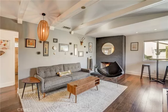 MLS: OC23191060 Condo For Sale