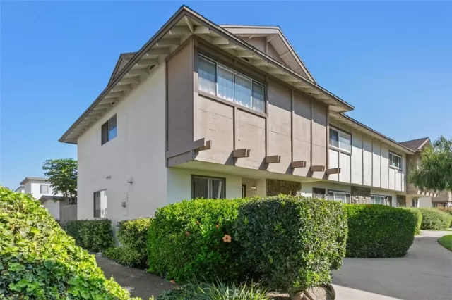 MLS: OC23191237 Condo For Sale