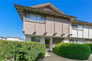 Photo #2: OC23191237 Listing 