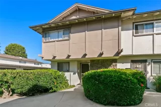 Photo #3: OC23191237 Listing 