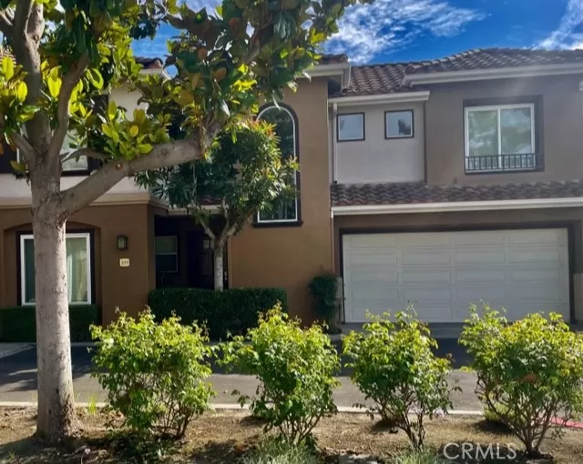 MLS: OC23191569 Condo For Sale