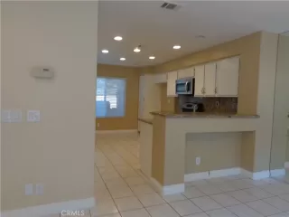 Photo #1: OC23191569 Listing 