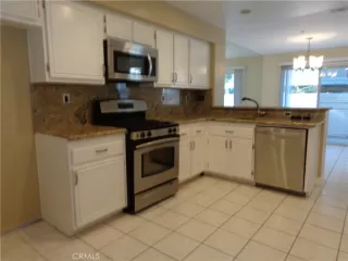 Photo #3: OC23191569 Listing 