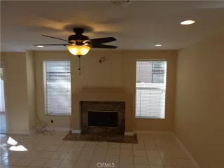 Photo #5: OC23191569 Listing 