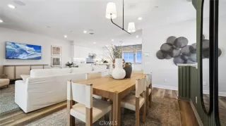 Photo #4: OC23191634 Listing 