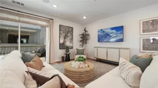 Photo #6: OC23191634 Listing 