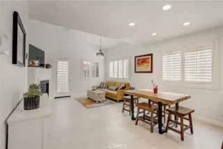 Photo #6: OC23191698 Listing 