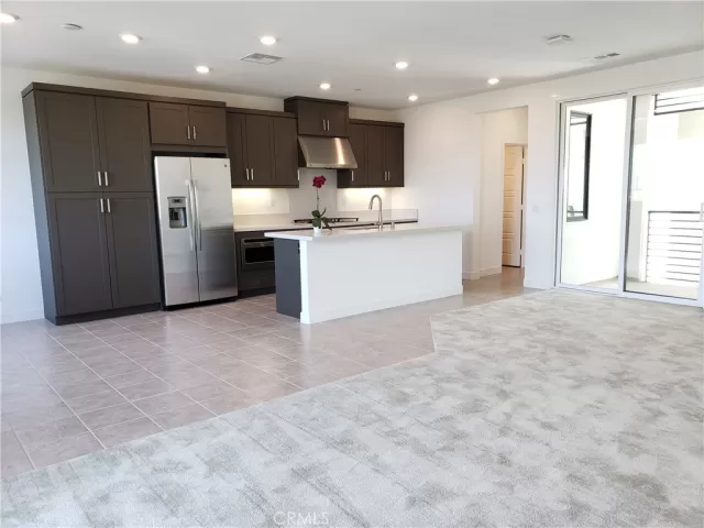 MLS: OC23191811 Condo For Sale