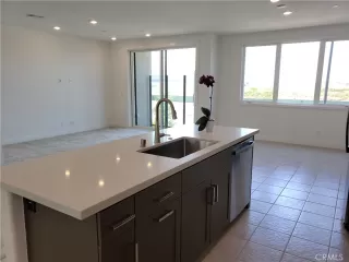 Photo #3: OC23191811 Listing 