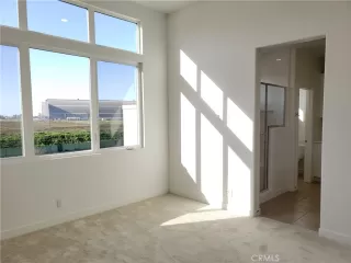 Photo #4: OC23191811 Listing 