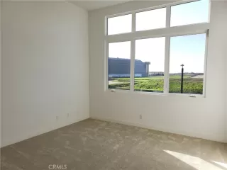 Photo #5: OC23191811 Listing 