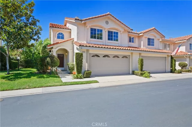 MLS: OC23191936 Condo For Sale