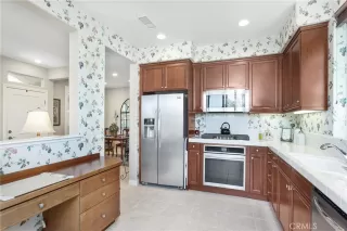 Photo #6: OC23192007 Listing 