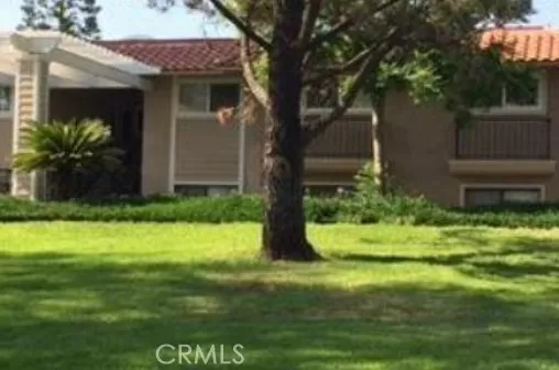 MLS: OC23192022 Condo For Sale