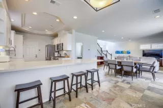 Photo #1: OC23192041 Listing 