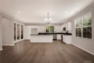 Photo #2: OC23192256 Listing 