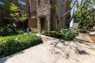 Photo #1: OC23192446 Listing