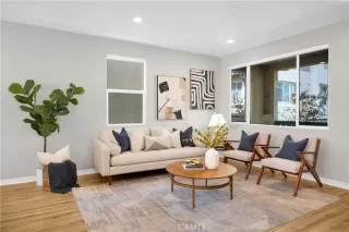 Photo #6: OC23192534 Listing 