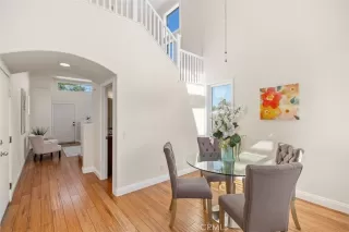 Photo #2: OC23192616 Listing 