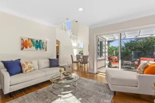 Photo #3: OC23192616 Listing 