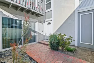 Photo #1: OC23192732 Listing 