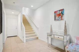 Photo #3: OC23192830 Listing